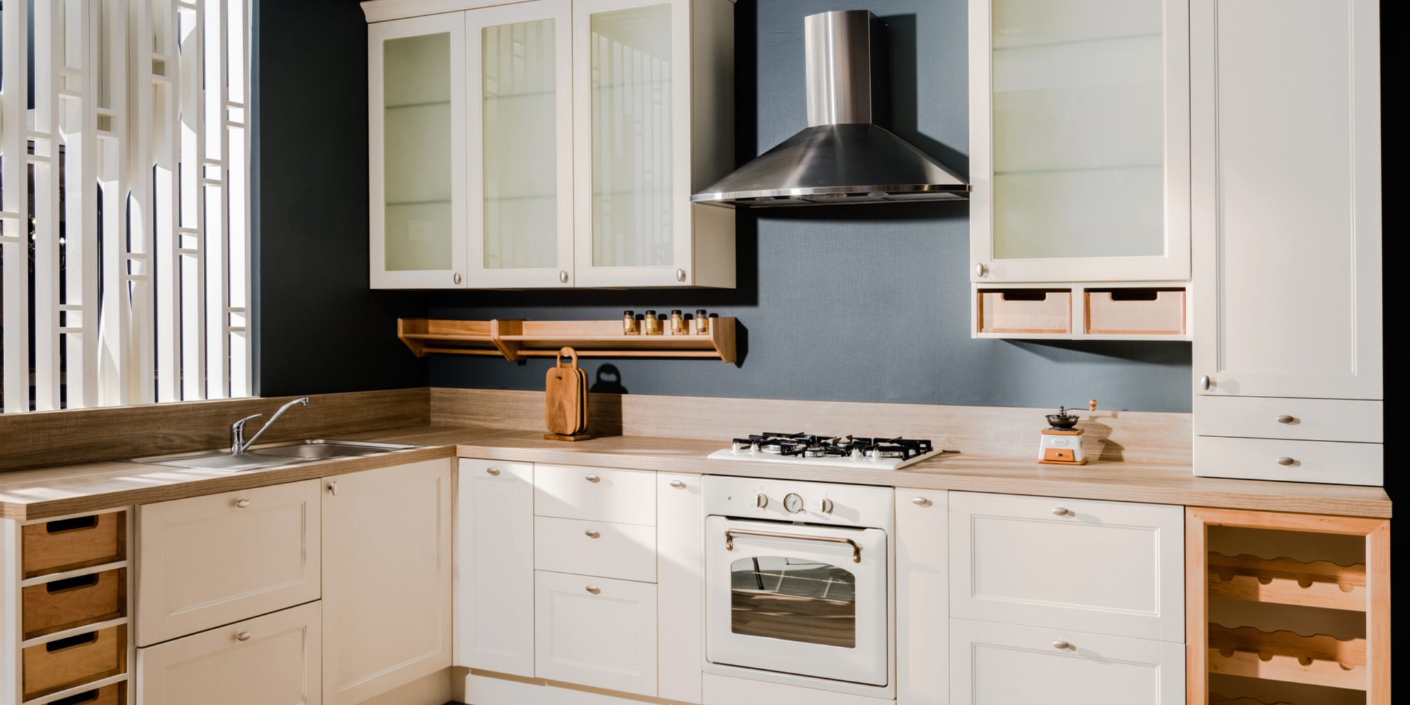 Complete Kitchen Renovation Logo